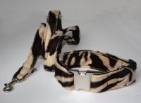 Fellhalsband Zebra braun